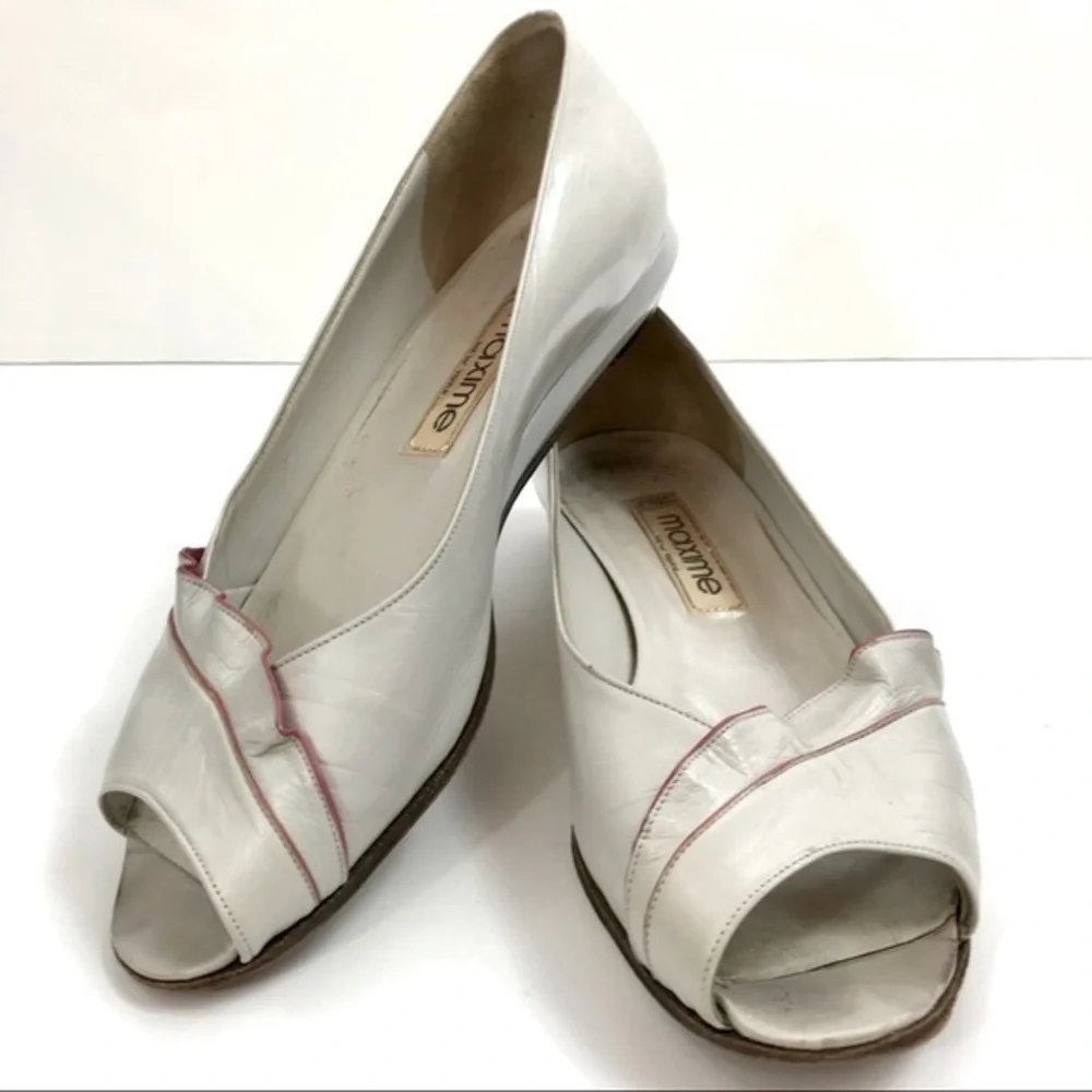 Vintage Ruffle Peep-Toe Flats‎